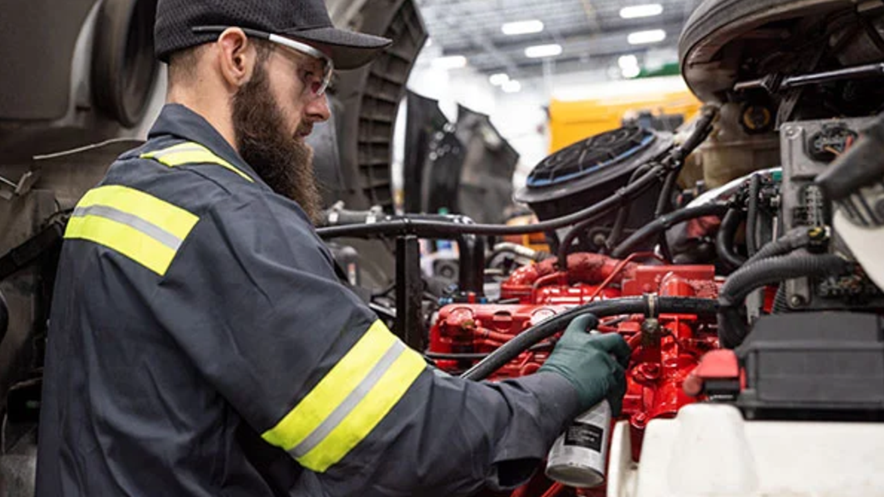 Cummins technician